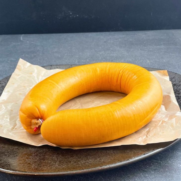 Fleischwurst im Ring mit Knoblauch