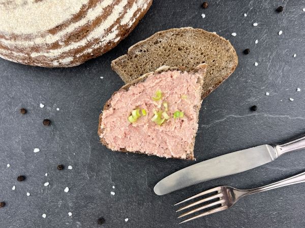 Gekochte Bauernmettwurst im Glas