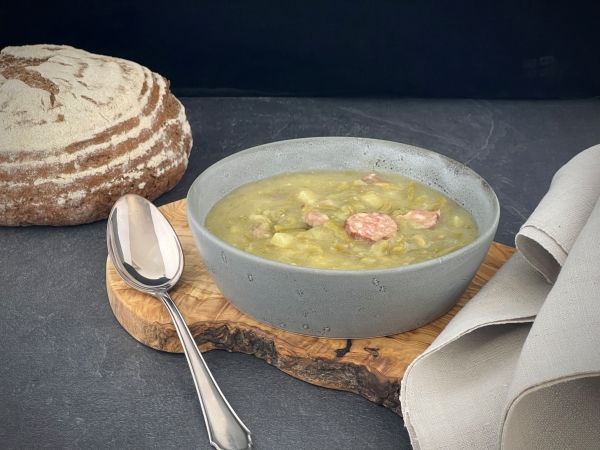 Grüne Bohnensuppe im Schlauch