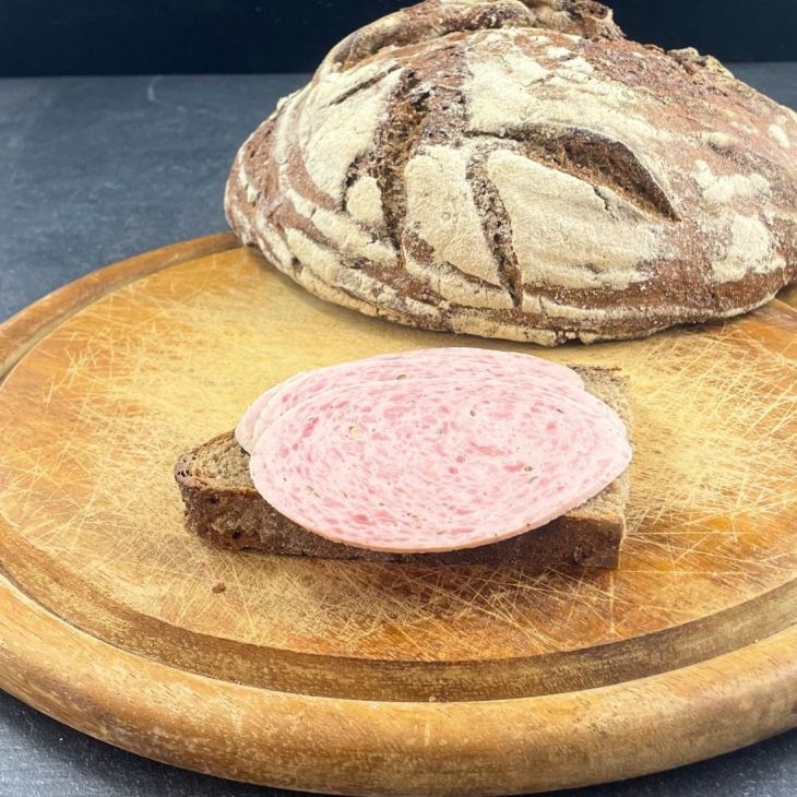 Gutsherren-Jagdwurst m.grünem Pfeffer, geschnitten