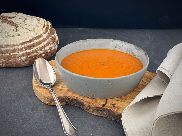 Tomatencremesuppe im Schlauch